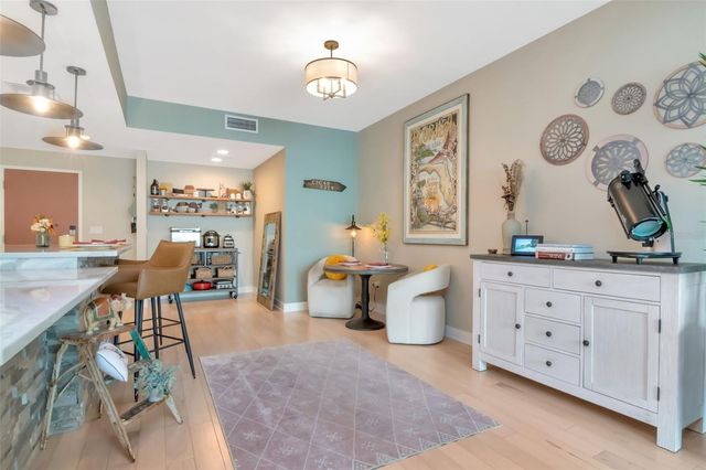 1120 E KENNEDY BOULEVARD 611, Tampa, FL 33602