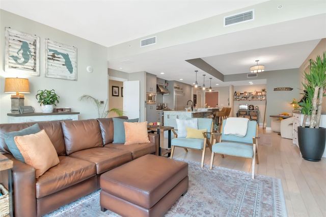 1120 E KENNEDY BOULEVARD 611, Tampa, FL 33602