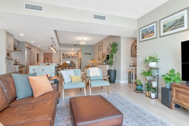 1120 E KENNEDY BOULEVARD 611, Tampa, FL 33602