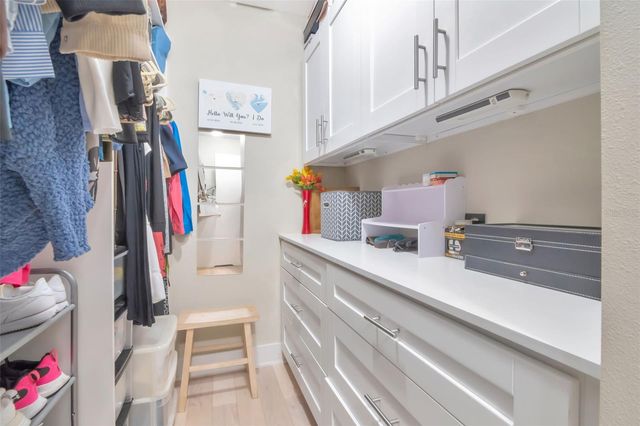 1120 E KENNEDY BOULEVARD 611, Tampa, FL 33602