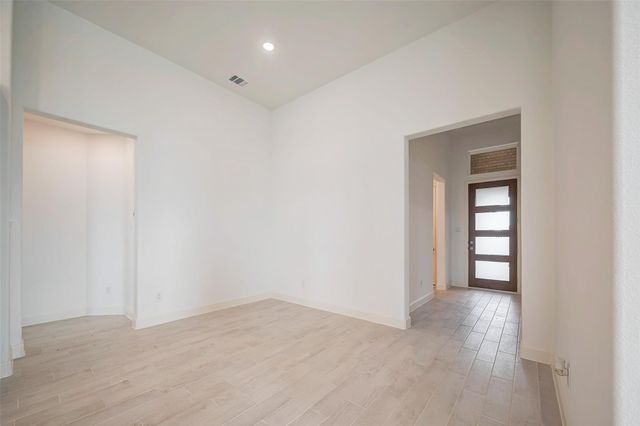 3007 Golden Isle Drive, Texas City, TX 77568