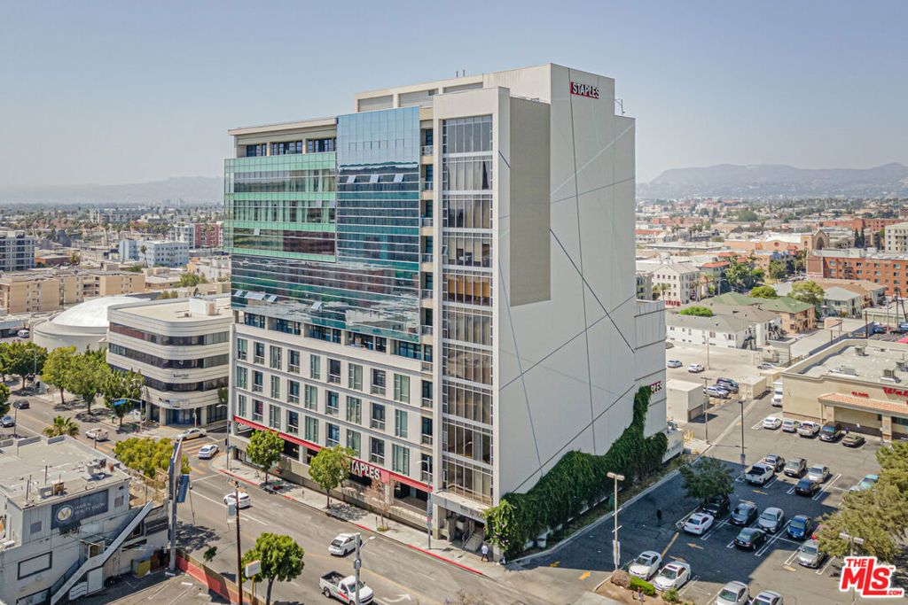 3223 W 6th Street 806, Los Angeles, CA 90020