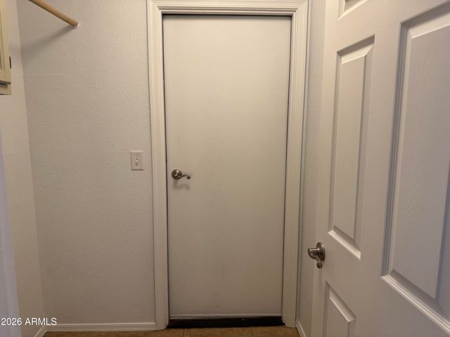 3927 E LAVENDER Lane, Phoenix, AZ 85044