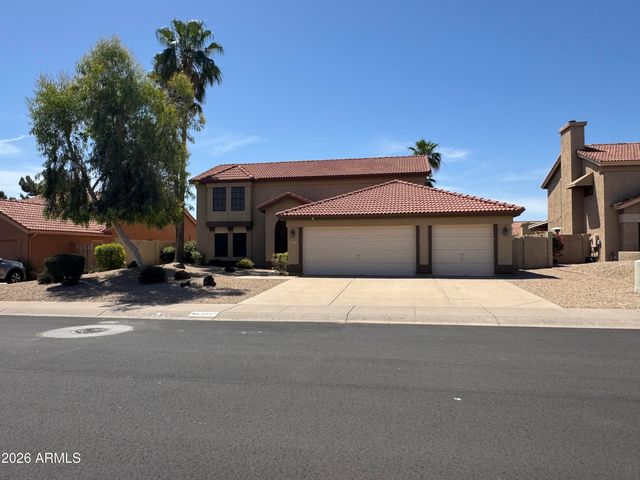 3927 E LAVENDER Lane, Phoenix, AZ 85044