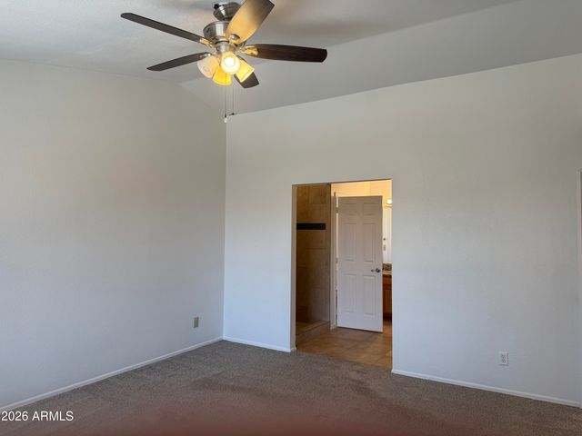 3927 E LAVENDER Lane, Phoenix, AZ 85044