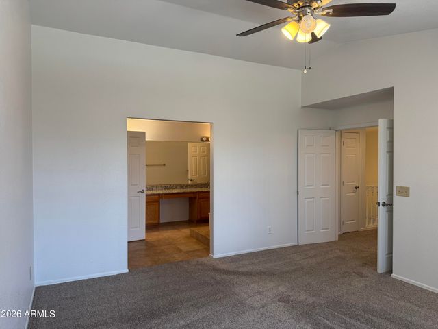 3927 E LAVENDER Lane, Phoenix, AZ 85044