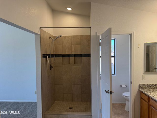 3927 E LAVENDER Lane, Phoenix, AZ 85044