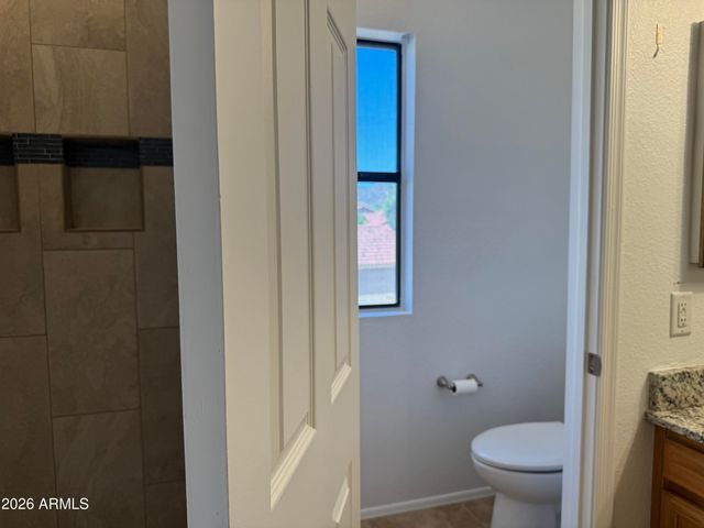 3927 E LAVENDER Lane, Phoenix, AZ 85044