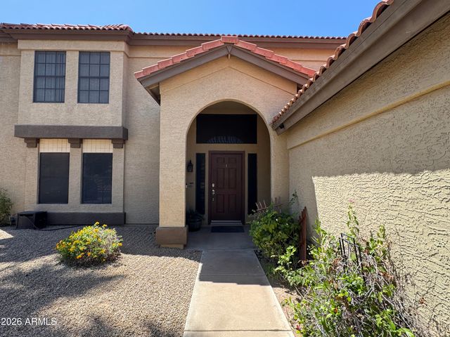 3927 E LAVENDER Lane, Phoenix, AZ 85044