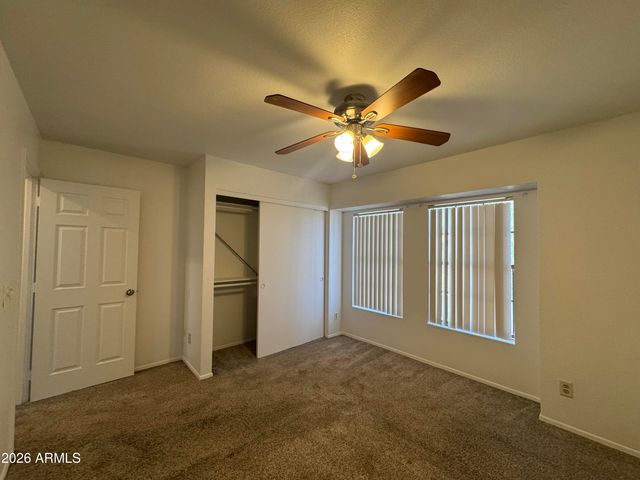 3927 E LAVENDER Lane, Phoenix, AZ 85044