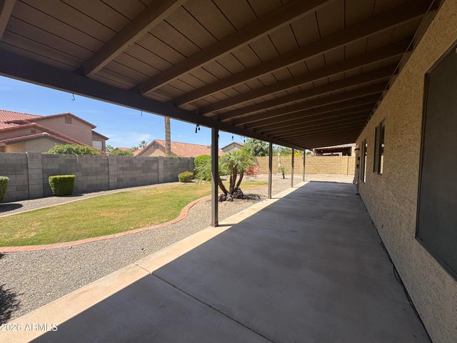 3927 E LAVENDER Lane, Phoenix, AZ 85044