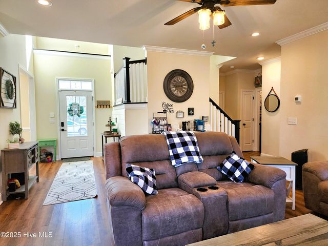109 Ridge Cove Lane, Swansboro, NC 28584