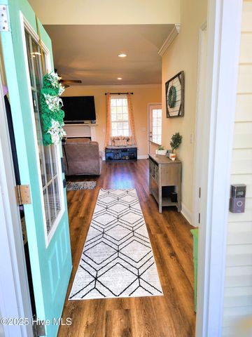 109 Ridge Cove Lane, Swansboro, NC 28584