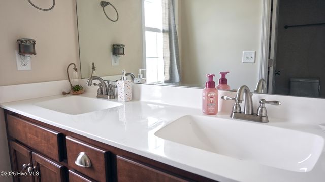 109 Ridge Cove Lane, Swansboro, NC 28584