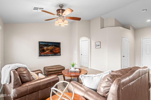 10943 E OLLA Avenue, Mesa, AZ 85212