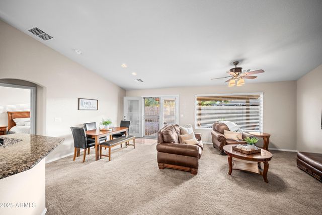 10943 E OLLA Avenue, Mesa, AZ 85212