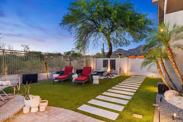10318 E Tierra Buena Lane, Scottsdale, AZ 85255