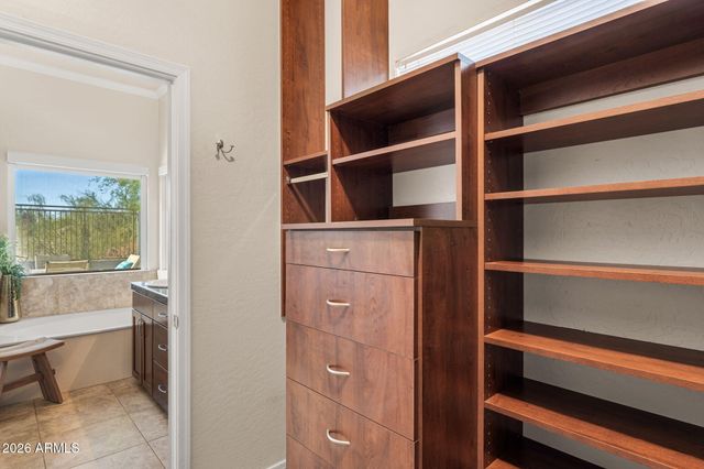 10318 E Tierra Buena Lane, Scottsdale, AZ 85255