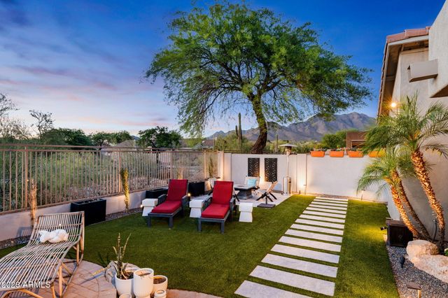 10318 E Tierra Buena Lane, Scottsdale, AZ 85255