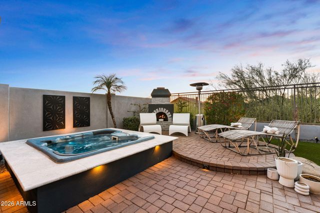 10318 E Tierra Buena Lane, Scottsdale, AZ 85255