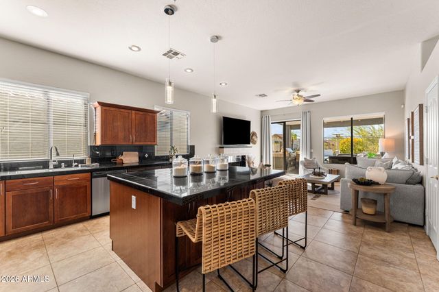 10318 E Tierra Buena Lane, Scottsdale, AZ 85255