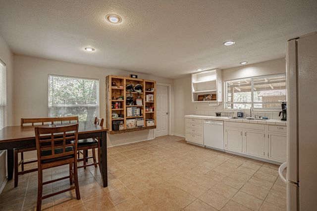 1724 Foots Creek R Fork Road, Gold Hill, OR 97525