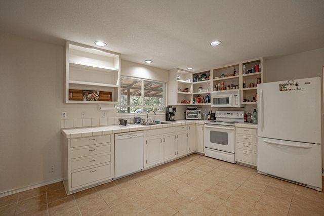1724 Foots Creek R Fork Road, Gold Hill, OR 97525