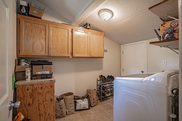 1724 Foots Creek R Fork Road, Gold Hill, OR 97525