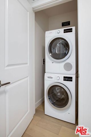 400 S Broadway 809, Los Angeles, CA 90013