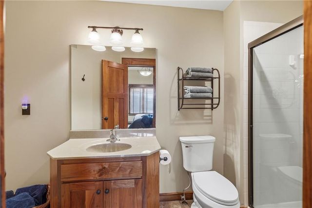 16211 Overbrook Lane, Stilwell, KS 66085