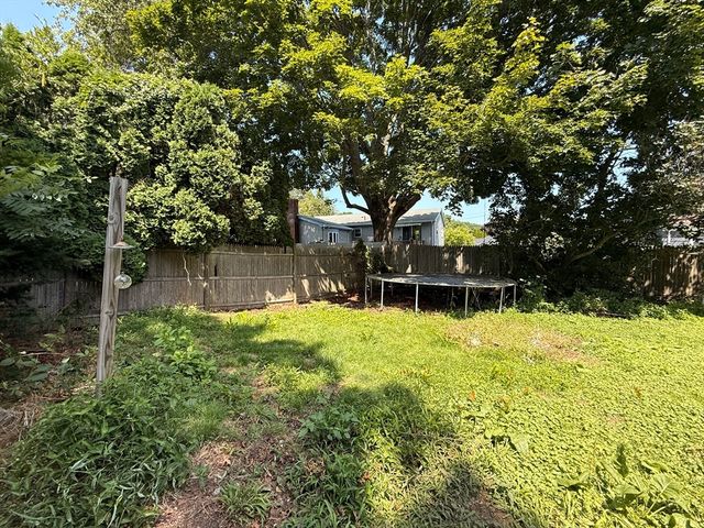 264 Slocum Road, Dartmouth, MA 02747