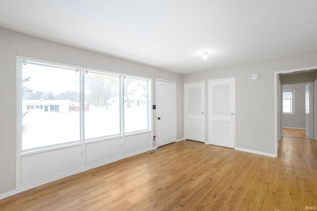 15640 Arthur Street, Granger, IN 46530