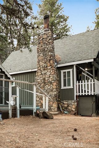 2667 Hunsaker, Running Springs, CA 92382