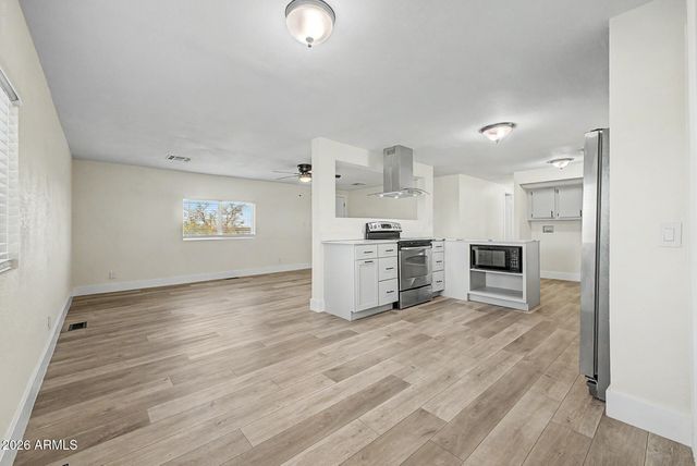 32012 N 169Th Avenue, Surprise, AZ 85387