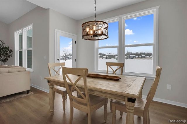 345 Mcdowell Drive, Howell, MI 48843