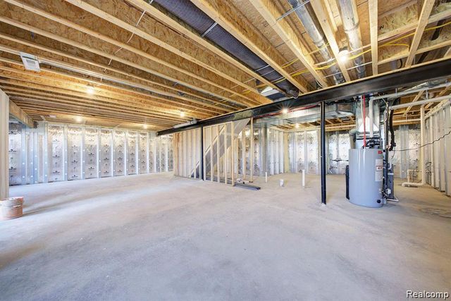 345 Mcdowell Drive, Howell, MI 48843