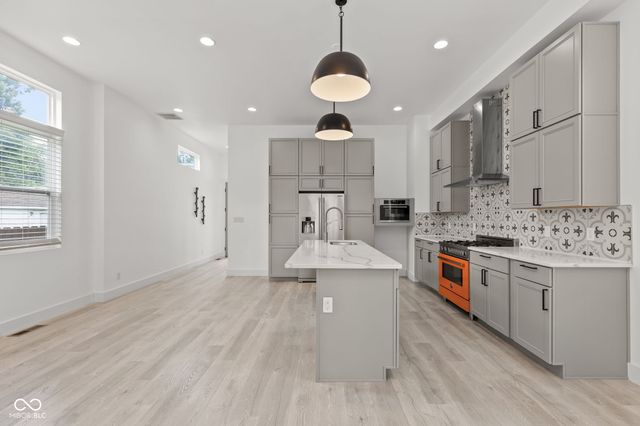 931 Spruce Street, Indianapolis, IN 46203