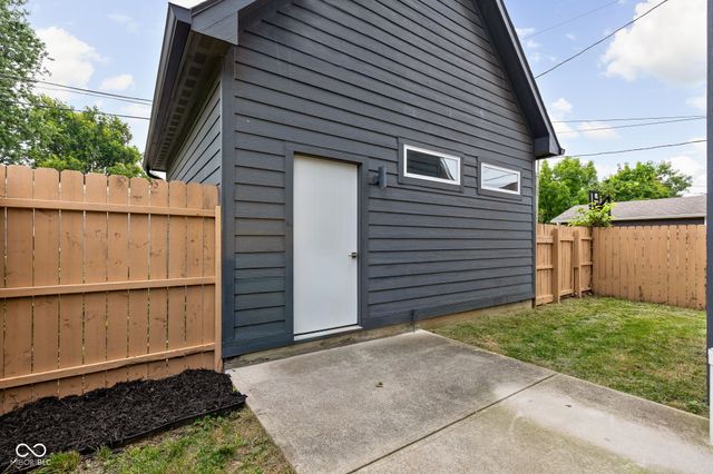 931 Spruce Street, Indianapolis, IN 46203