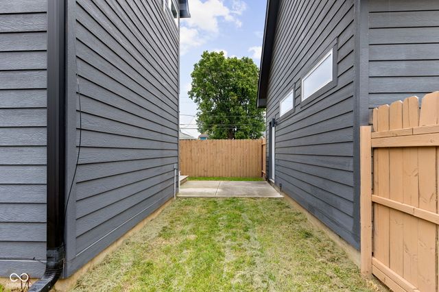 931 Spruce Street, Indianapolis, IN 46203