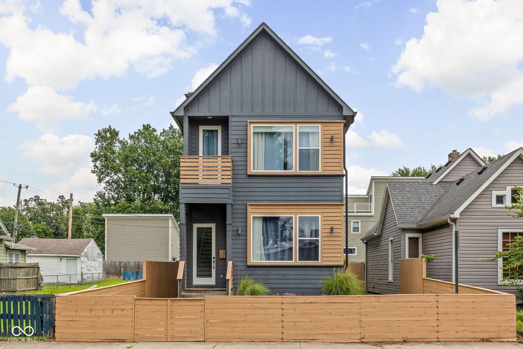 931 Spruce Street, Indianapolis, IN 46203