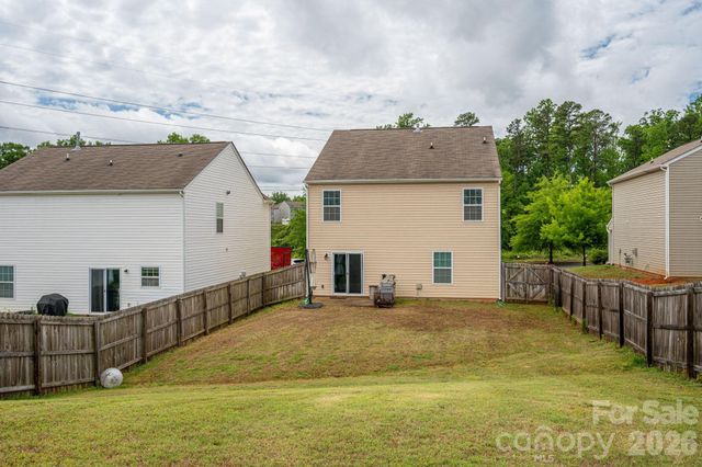 2818 Easton Knoll Drive, Dallas, NC 28034