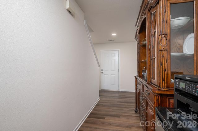 2818 Easton Knoll Drive, Dallas, NC 28034