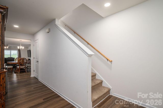 2818 Easton Knoll Drive, Dallas, NC 28034