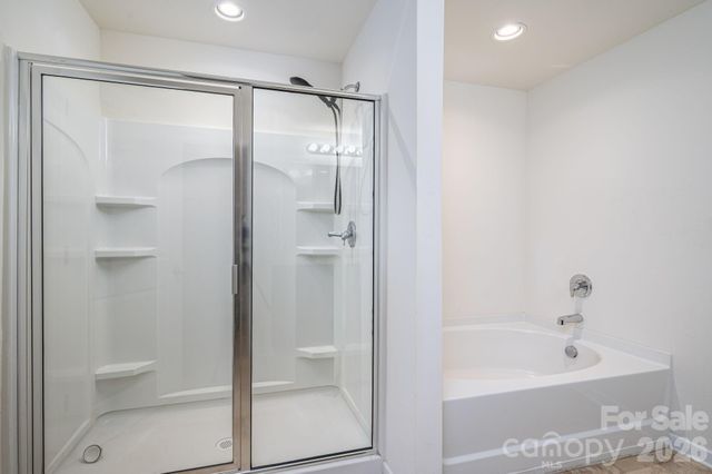 2818 Easton Knoll Drive, Dallas, NC 28034