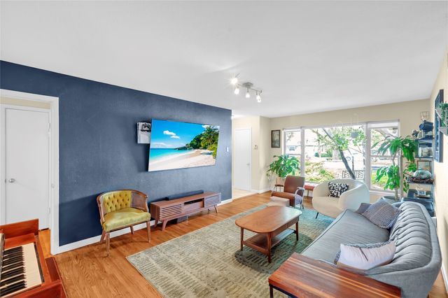 8030 Hunnicut Road, Dallas, TX 75228