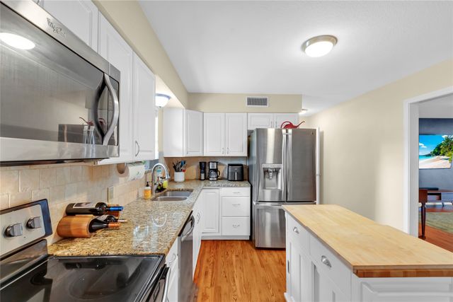 8030 Hunnicut Road, Dallas, TX 75228