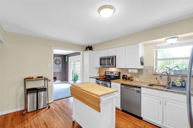 8030 Hunnicut Road, Dallas, TX 75228