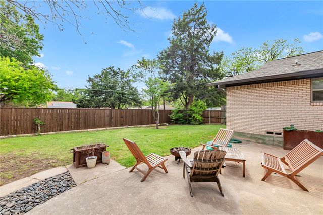 8030 Hunnicut Road, Dallas, TX 75228