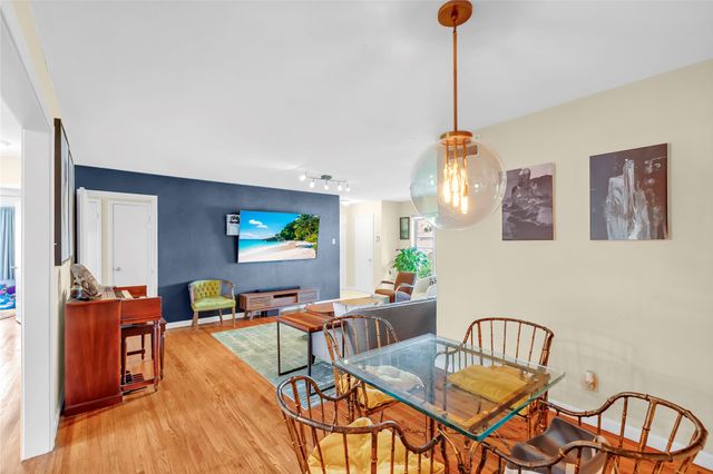 8030 Hunnicut Road, Dallas, TX 75228