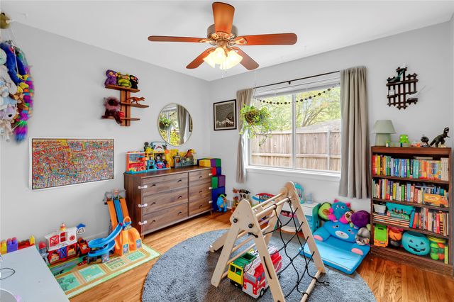 8030 Hunnicut Road, Dallas, TX 75228